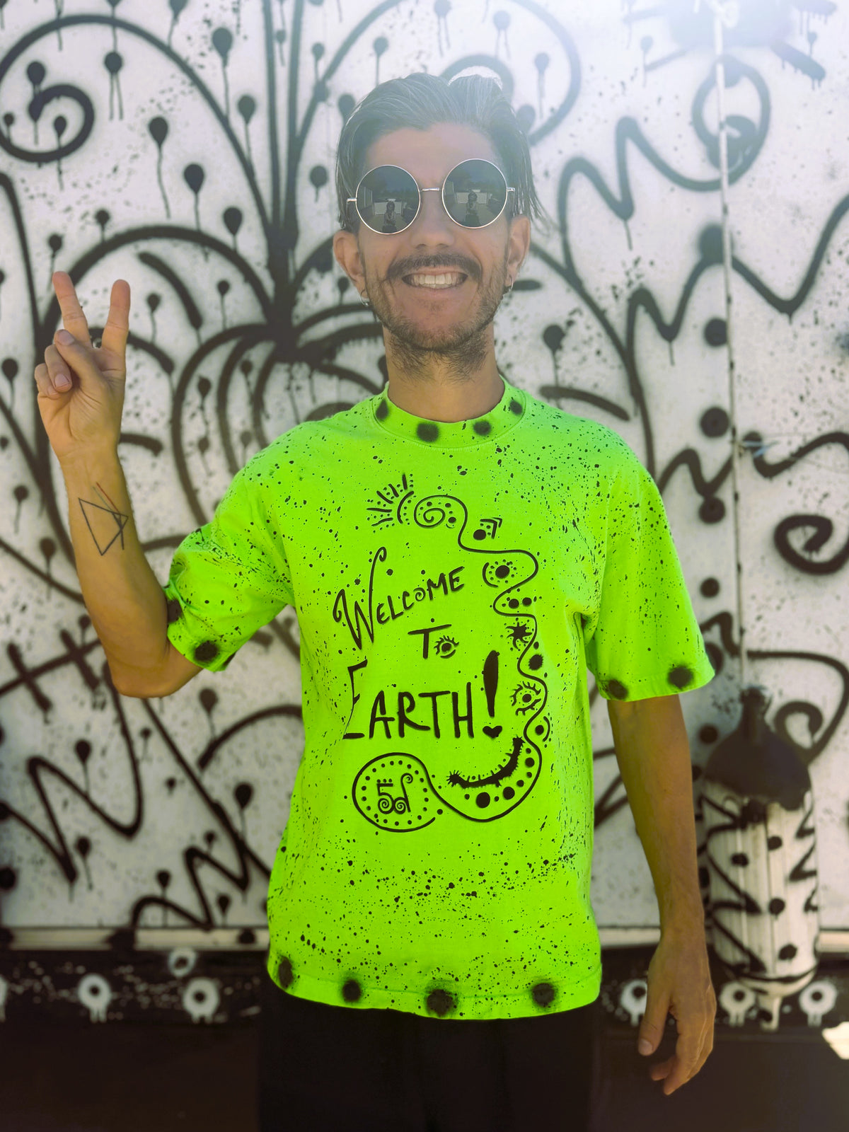 Welcome to Earth5d | Neon Green Transmission Tee